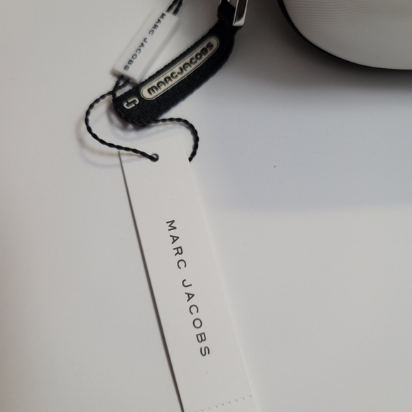 Marc Jacobs fanny pack/sport belt bag - Picture 2 of 5